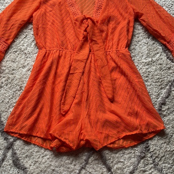 ✨Orange Romper✨ - Picture 4 of 9